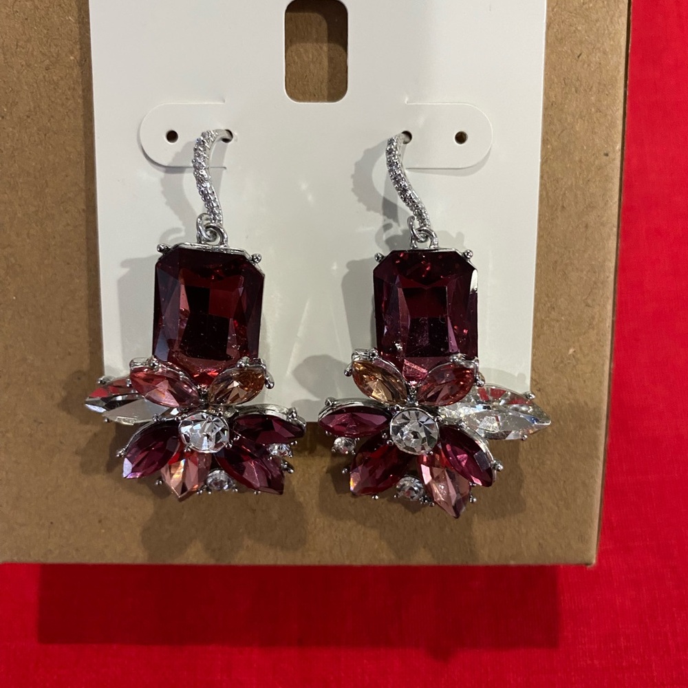 Pendent earrings